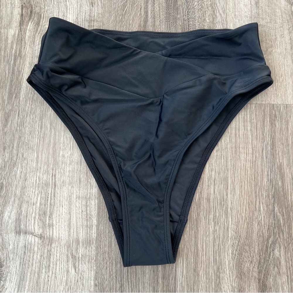 HALARA High-Waisted Crossover Black Bikini Bottom - size S - NWT